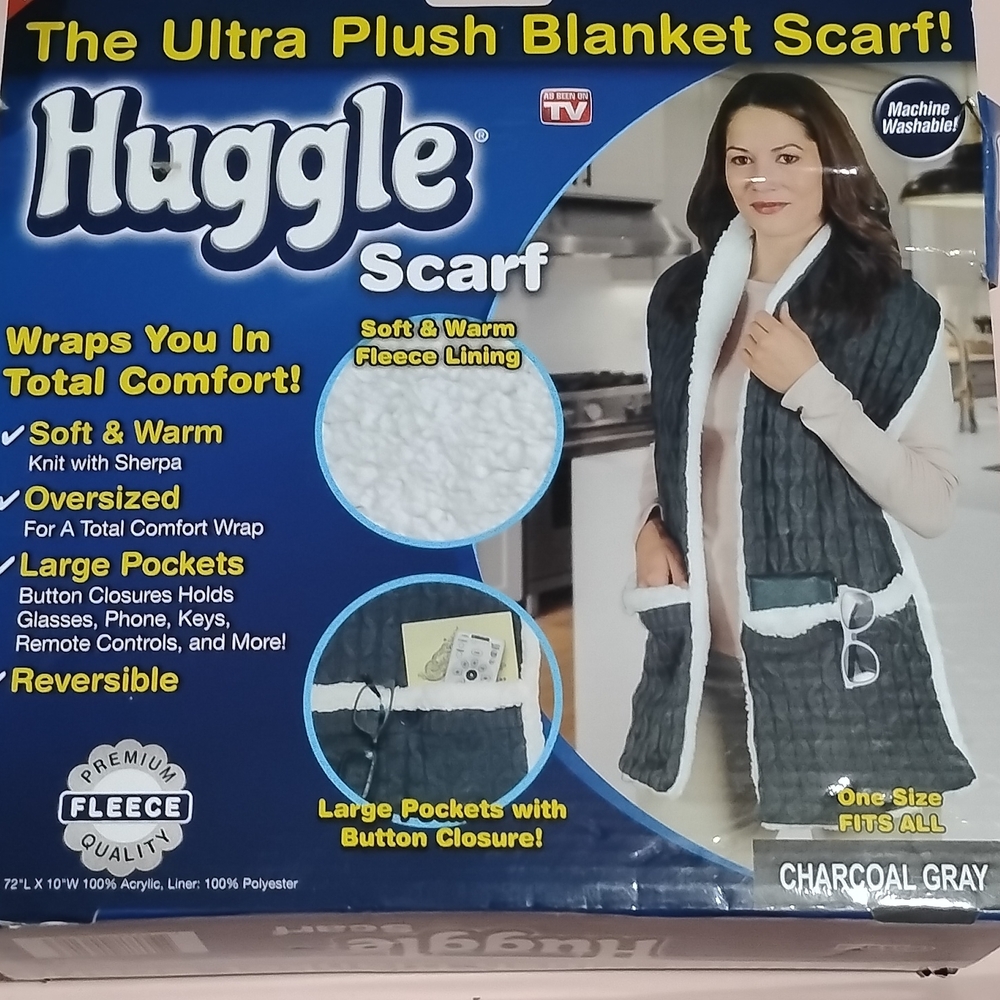 Scarf in Charcoal Gray